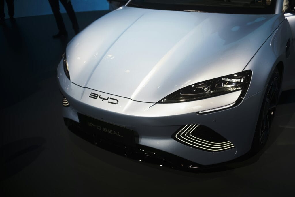 Why 2025 BYD Seal Hybrid EV Price Starts at ₹41 Lakh in India! 2 byd seal