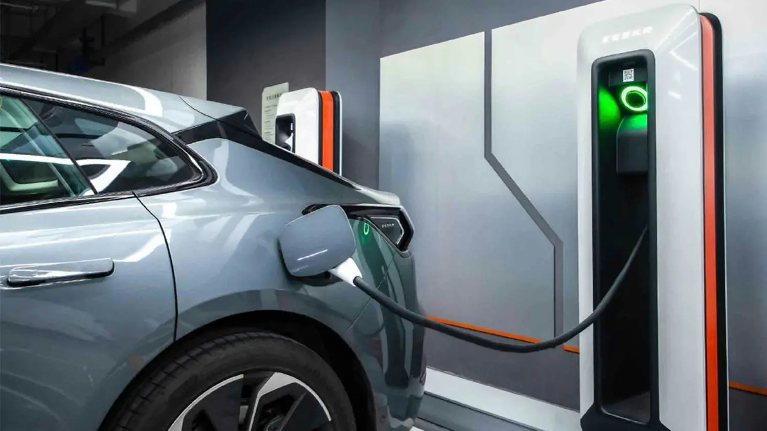 EV Home Charging in India 2025 : Setup, Real Costs & Smart Ways to Save